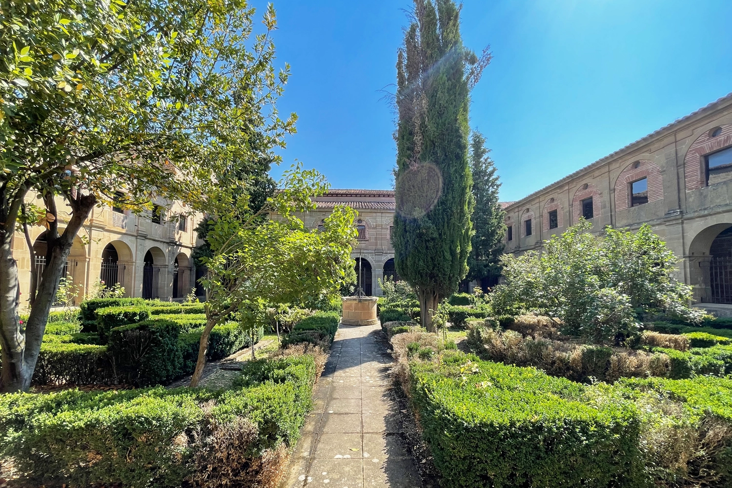 Patio del Claustro del Monasterio